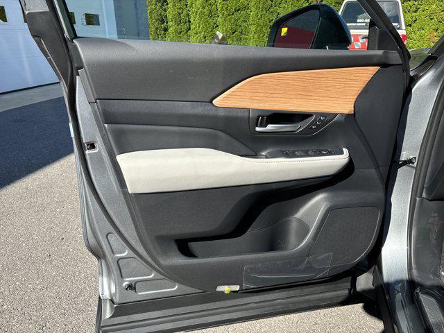 new 2025 Toyota Grand Highlander car, priced at $54,443