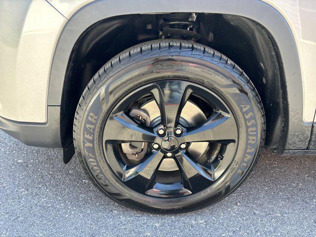 used 2020 Jeep Cherokee car, priced at $19,500