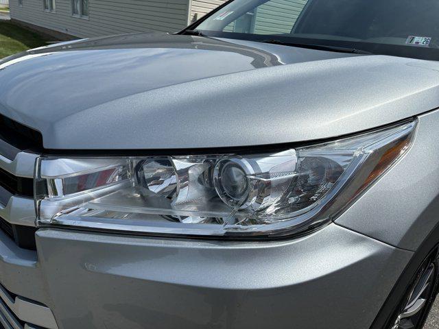used 2018 Toyota Highlander car, priced at $22,000
