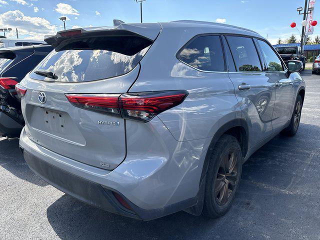 used 2022 Toyota Highlander Hybrid car, priced at $34,800