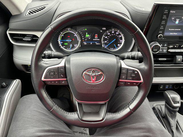 used 2022 Toyota Highlander Hybrid car, priced at $39,700