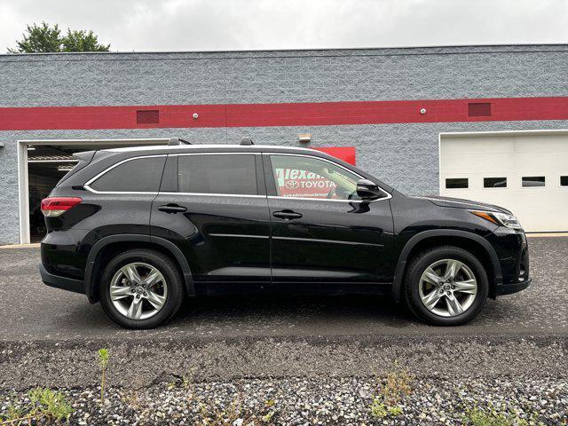 used 2017 Toyota Highlander car, priced at $23,200