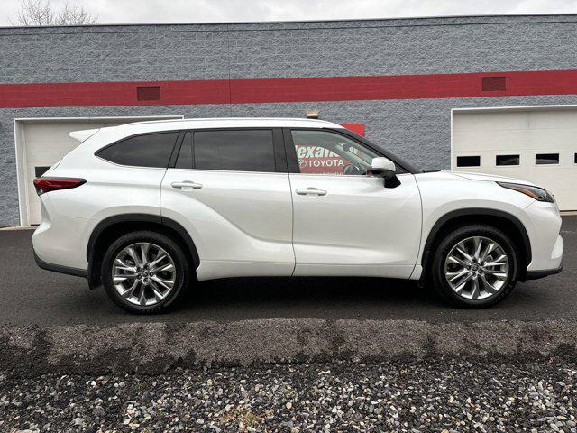 used 2023 Toyota Highlander car, priced at $40,000