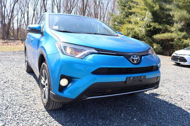 used 2018 Toyota RAV4 car