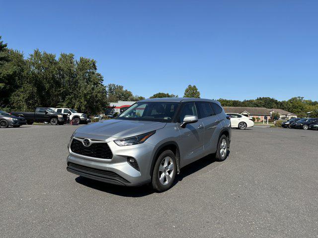 used 2022 Toyota Highlander car, priced at $27,488