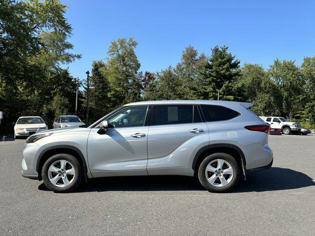 used 2022 Toyota Highlander car, priced at $27,500