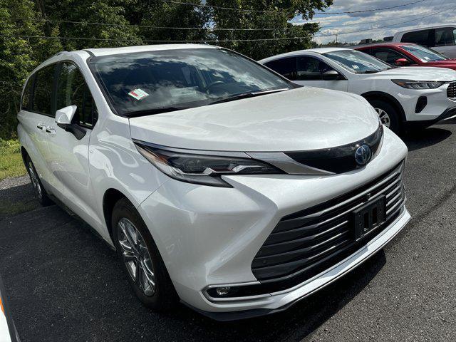 used 2023 Toyota Sienna car, priced at $53,800