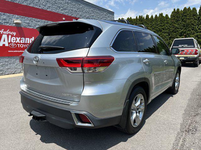 used 2019 Toyota Highlander car, priced at $26,400