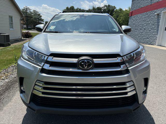 used 2019 Toyota Highlander car, priced at $26,400