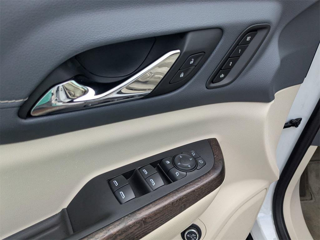 used 2022 GMC Acadia car, priced at $32,998