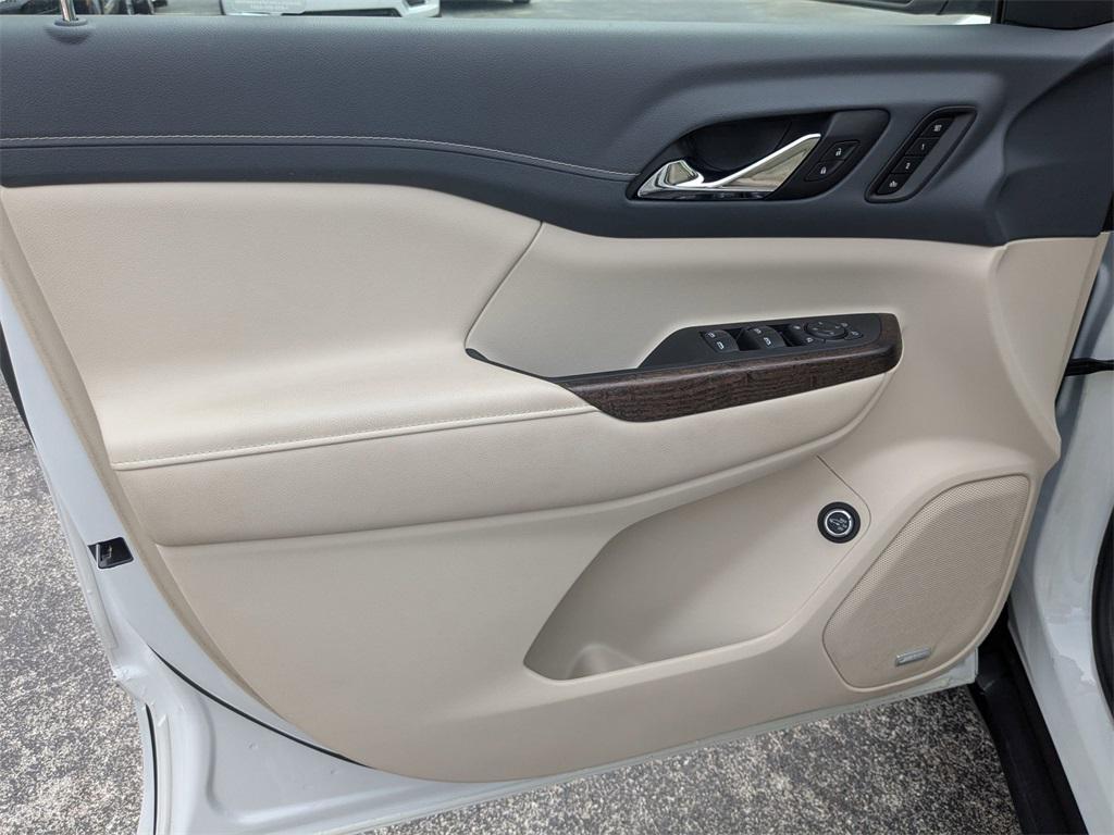 used 2022 GMC Acadia car, priced at $32,998