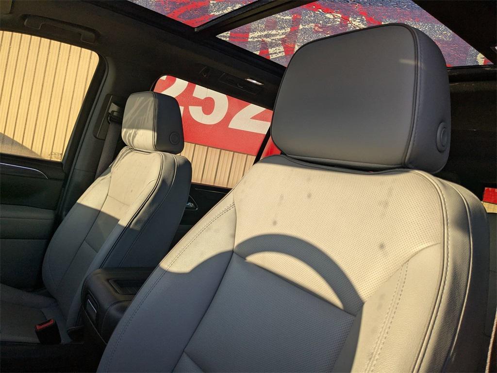 used 2023 GMC Yukon XL car, priced at $62,695