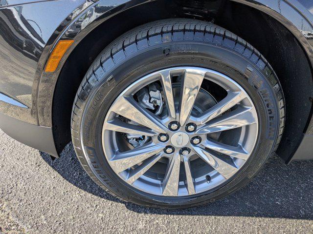 new 2025 Cadillac XT5 car, priced at $55,075