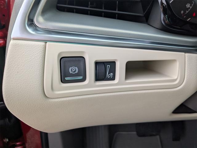 new 2025 Cadillac XT5 car, priced at $52,330