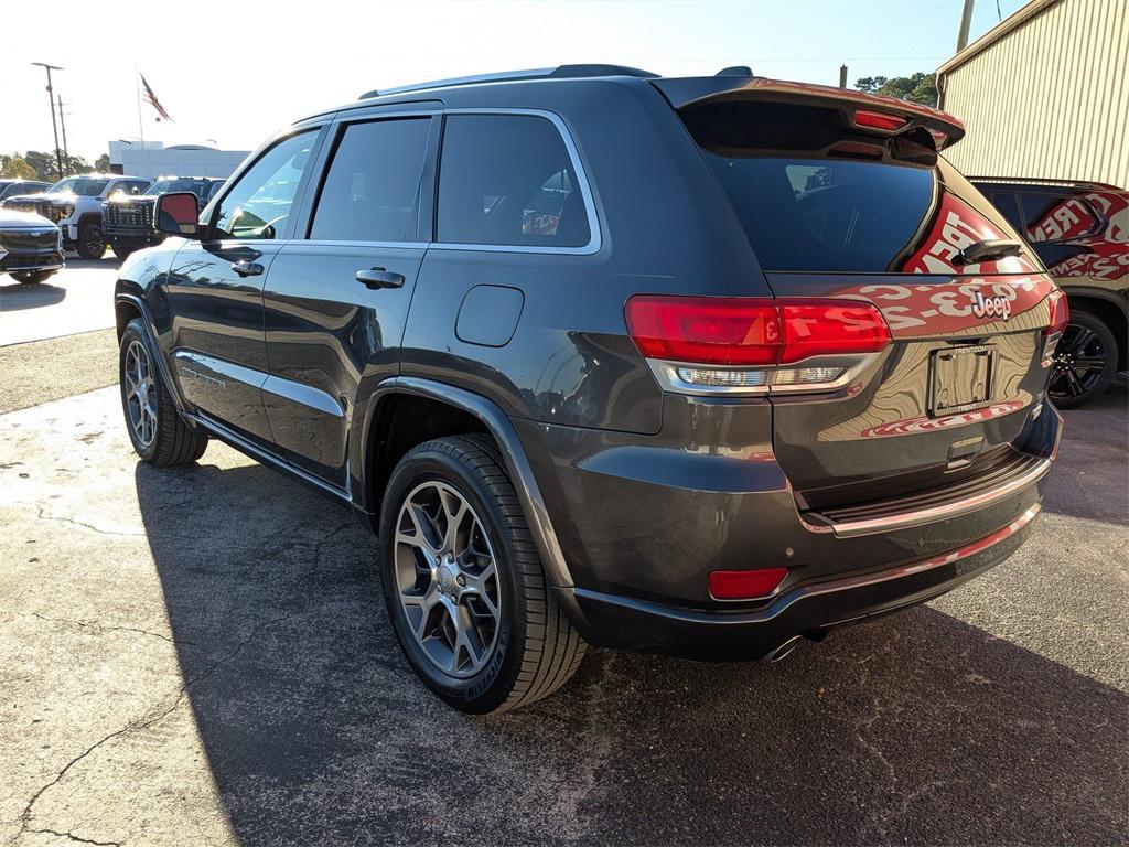 used 2018 Jeep Grand Cherokee car, priced at $16,195