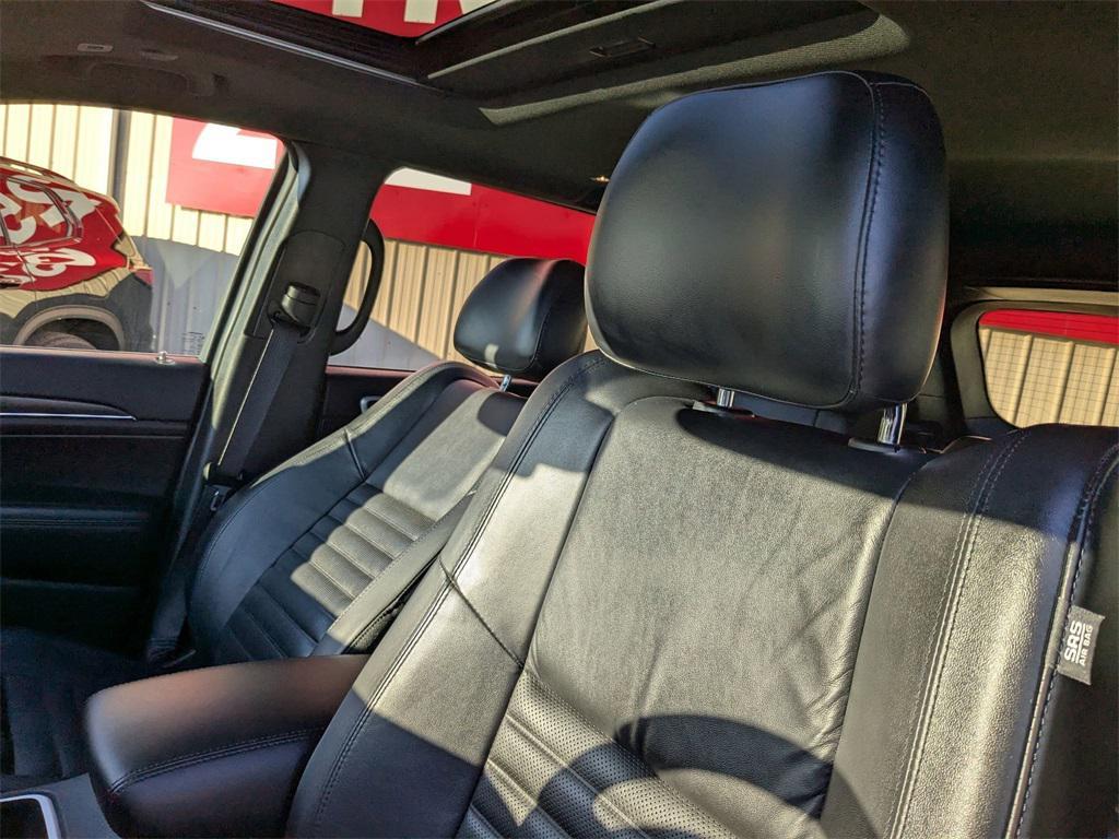 used 2018 Jeep Grand Cherokee car, priced at $16,195