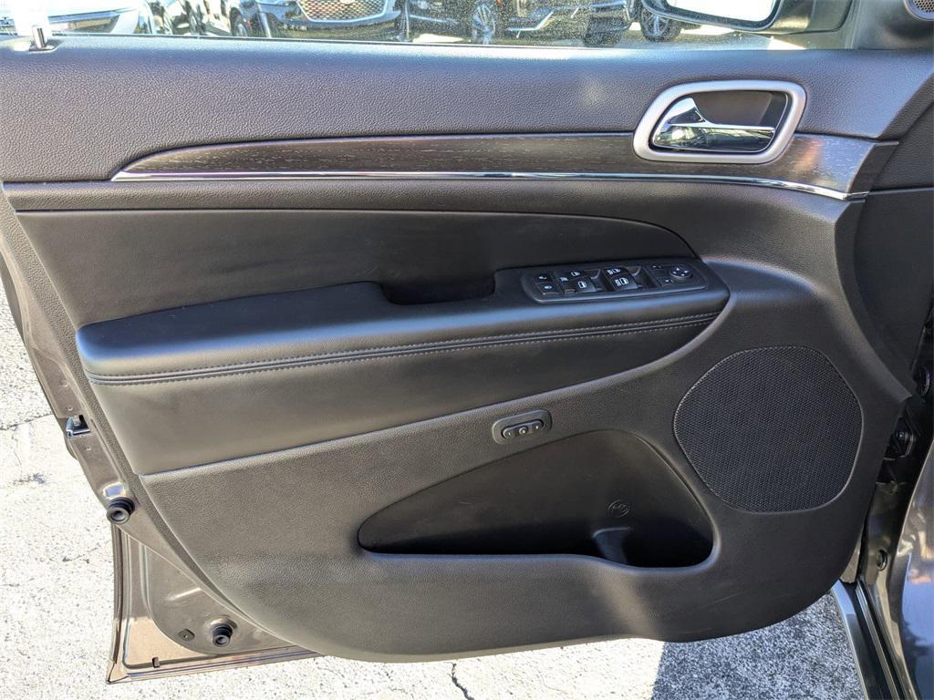 used 2018 Jeep Grand Cherokee car, priced at $16,195