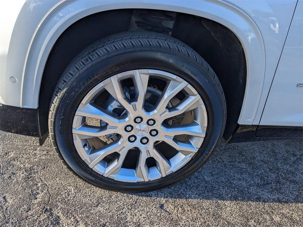 used 2024 GMC Acadia car, priced at $49,998