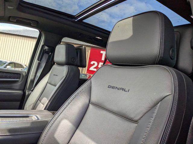 used 2021 GMC Yukon XL car, priced at $53,695