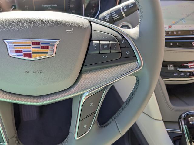 new 2025 Cadillac XT5 car, priced at $51,105
