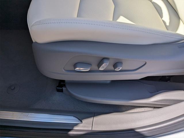 new 2025 Cadillac XT5 car, priced at $51,105