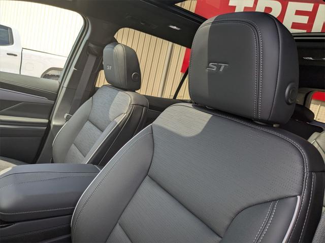 new 2025 Buick Enclave car, priced at $51,585