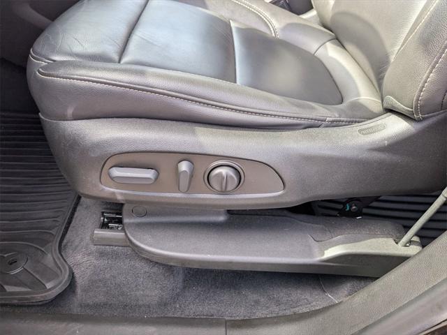 used 2022 Chevrolet Traverse car, priced at $28,998