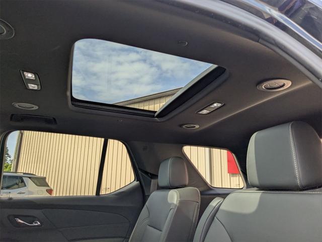 used 2022 Chevrolet Traverse car, priced at $28,998