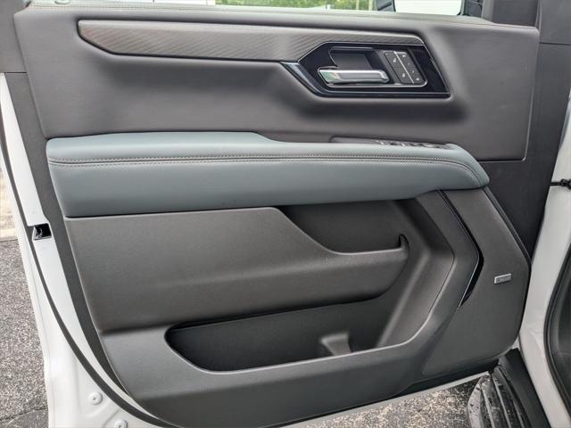 new 2025 GMC Yukon car, priced at $82,640