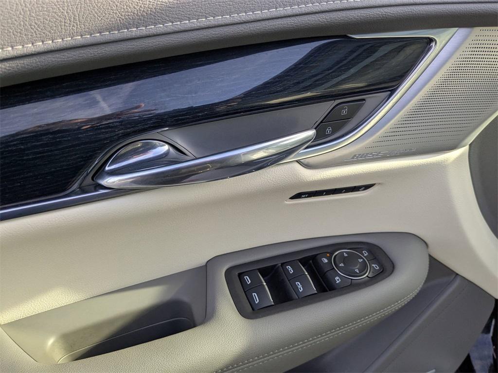 used 2024 Cadillac XT6 car, priced at $45,895