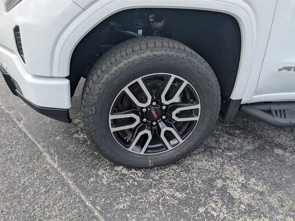 new 2025 GMC Sierra 1500 car, priced at $70,755