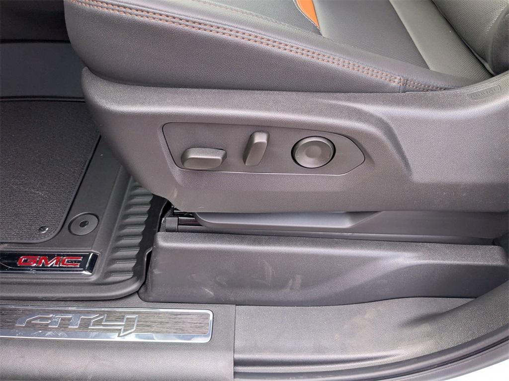 new 2025 GMC Sierra 1500 car, priced at $70,755