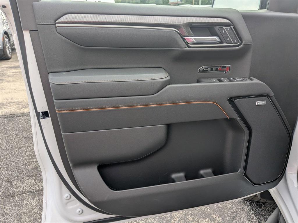 new 2025 GMC Sierra 1500 car, priced at $70,755