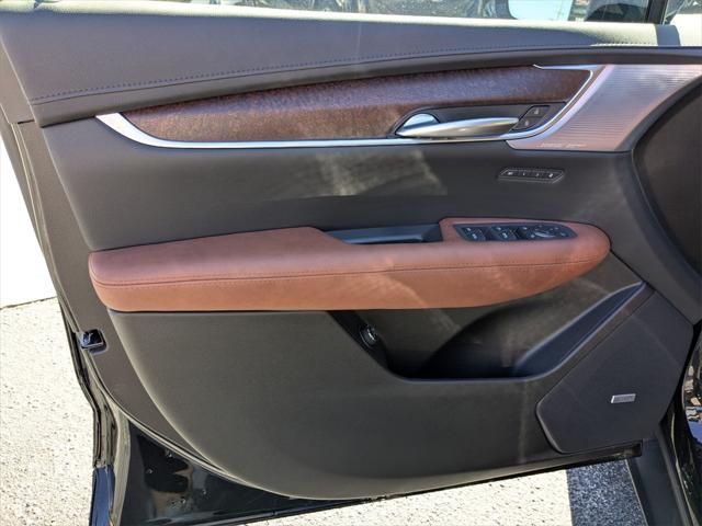 new 2025 Cadillac XT5 car, priced at $57,930