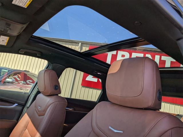 new 2025 Cadillac XT5 car, priced at $57,930