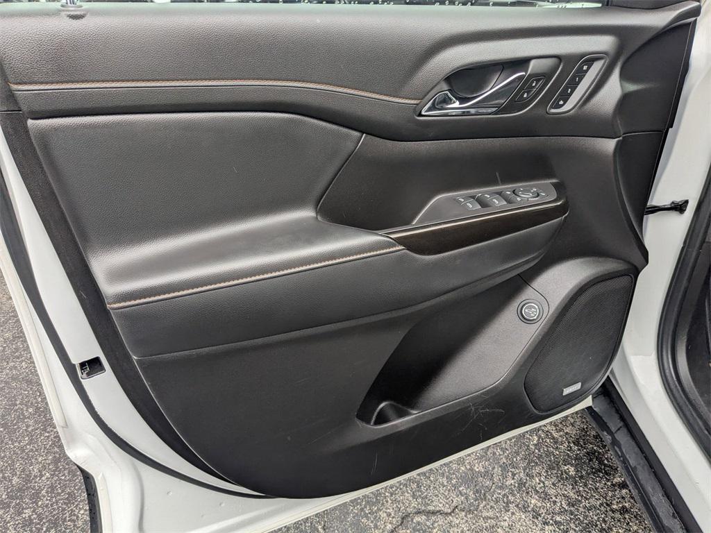 used 2022 GMC Acadia car, priced at $31,995