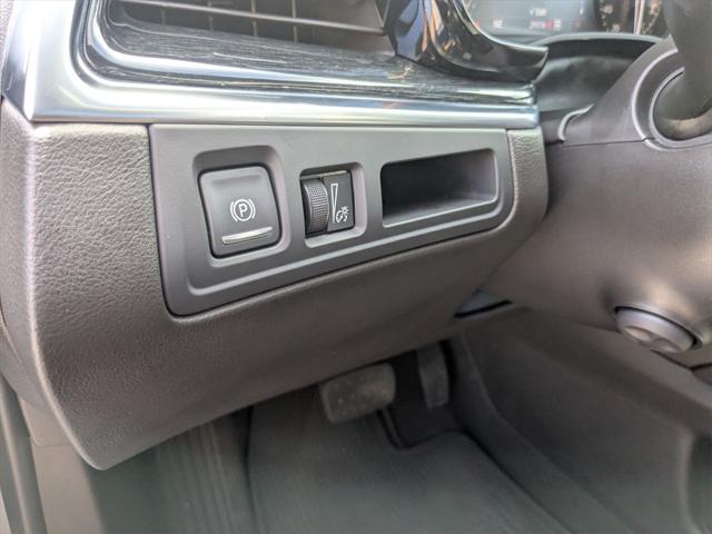used 2022 Cadillac XT5 car, priced at $35,000