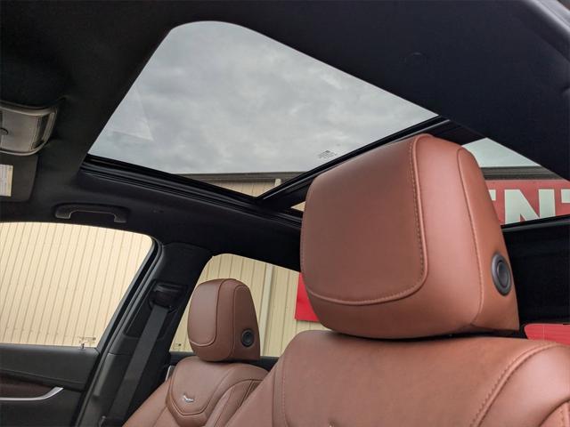 new 2025 Cadillac XT5 car, priced at $54,175