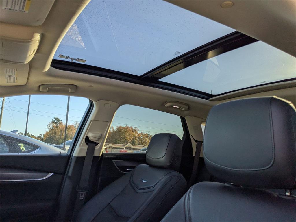 used 2017 Cadillac XT5 car, priced at $19,497