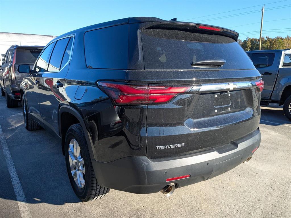 used 2023 Chevrolet Traverse car, priced at $27,595