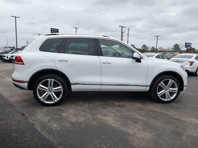 used 2016 Volkswagen Touareg car, priced at $18,995