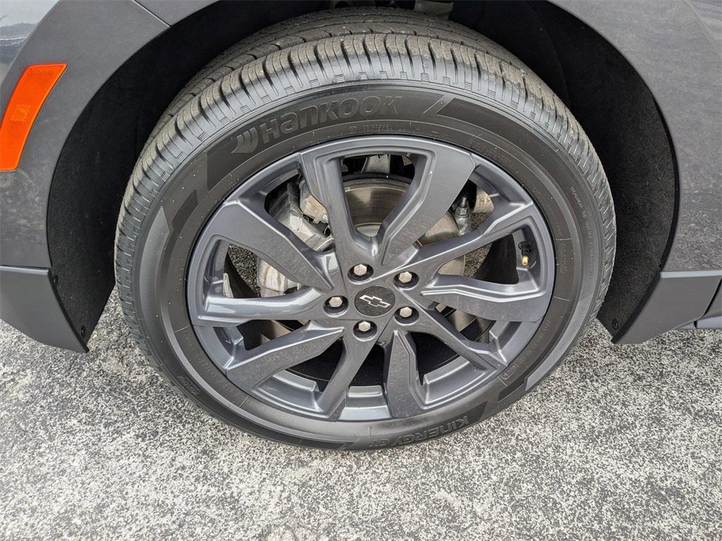 used 2022 Chevrolet Equinox car, priced at $26,880