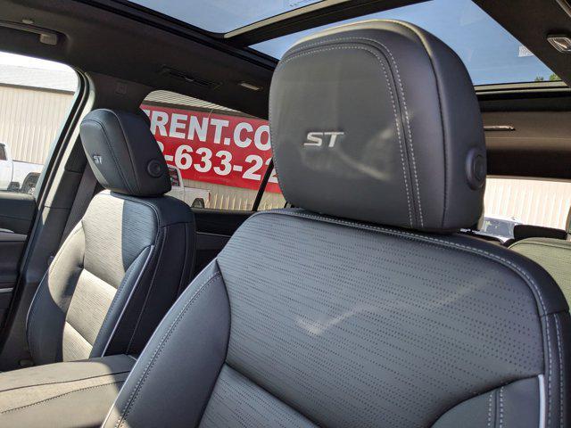 new 2025 Buick Enclave car, priced at $49,070