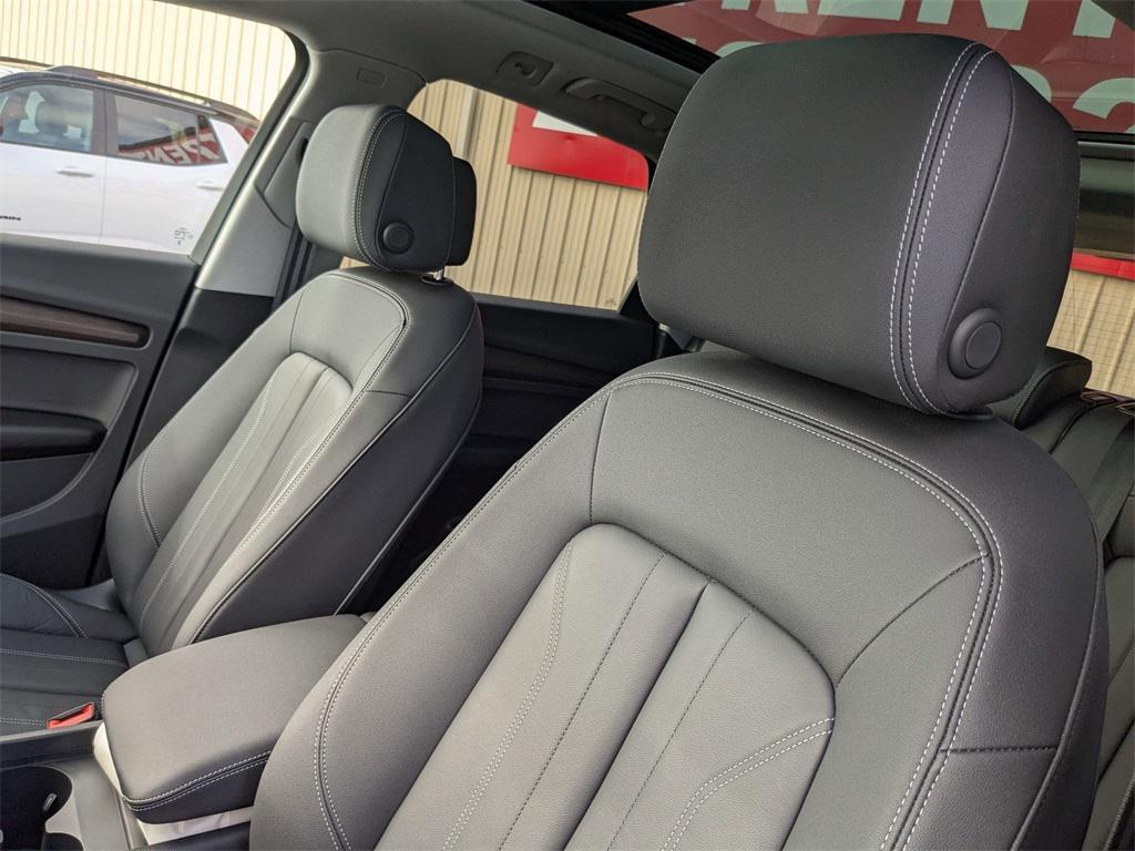 used 2025 Audi Q5 car, priced at $40,998