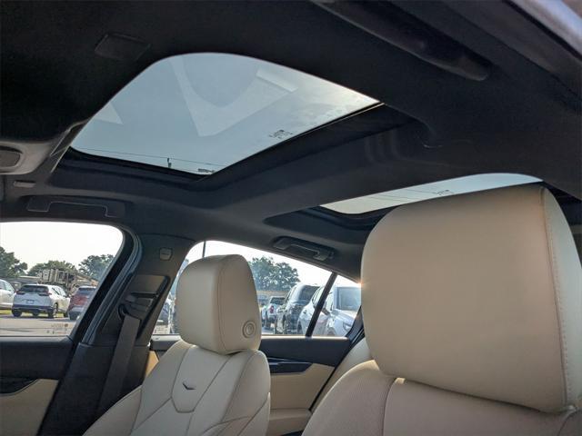new 2025 Cadillac CT5 car