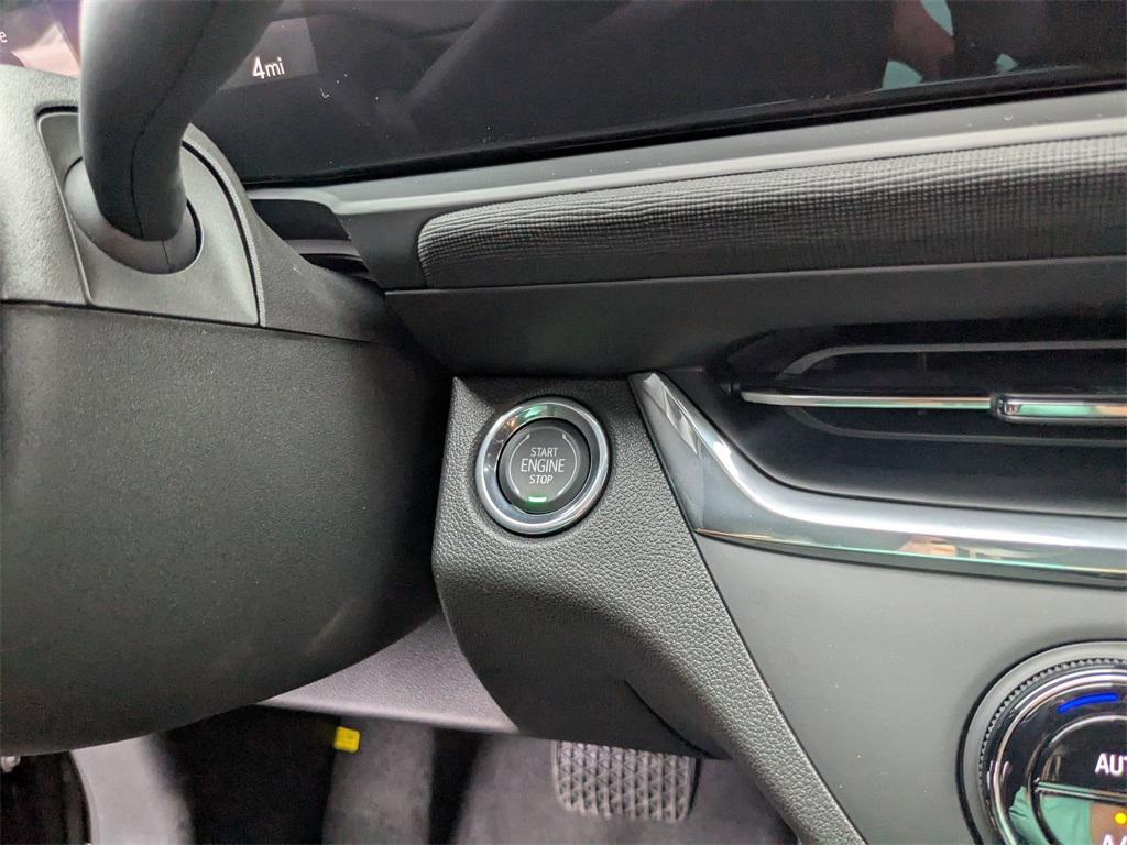 new 2025 Buick Envista car, priced at $26,725