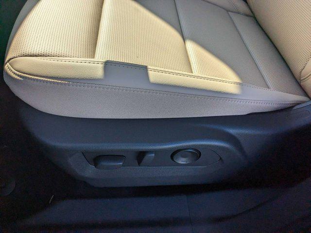 new 2025 Buick Envision car, priced at $35,395