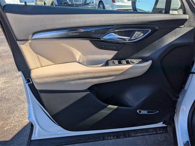 new 2025 Buick Envision car, priced at $33,895