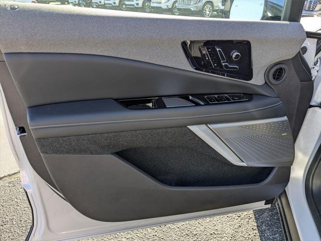 new 2025 Cadillac OPTIQ car, priced at $62,535