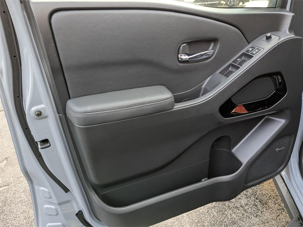 used 2022 Nissan Frontier car, priced at $27,998